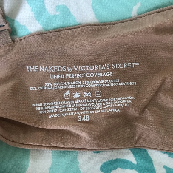 Naked no padding nude VS bra - Picture 2 of 2